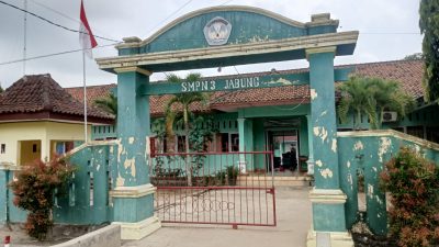SMPN 3 desa Adi luhur kecamatan Jabung Lampung timur diduga kuat sarat dengan pungli 
